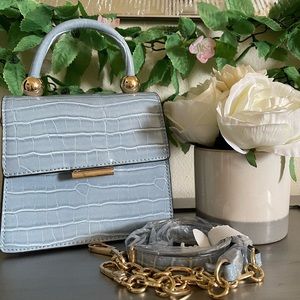 🦋Baby Blue Aldo mini Triewiel Bag🦋